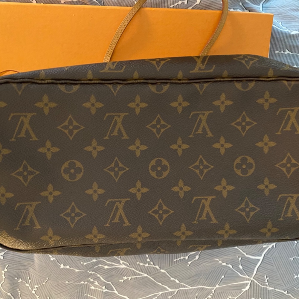 LV MM Never - Picture 3 of 16